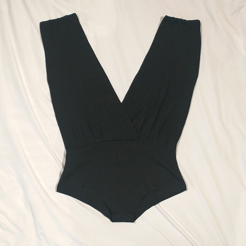 Zara Knit deep V bodysuit top